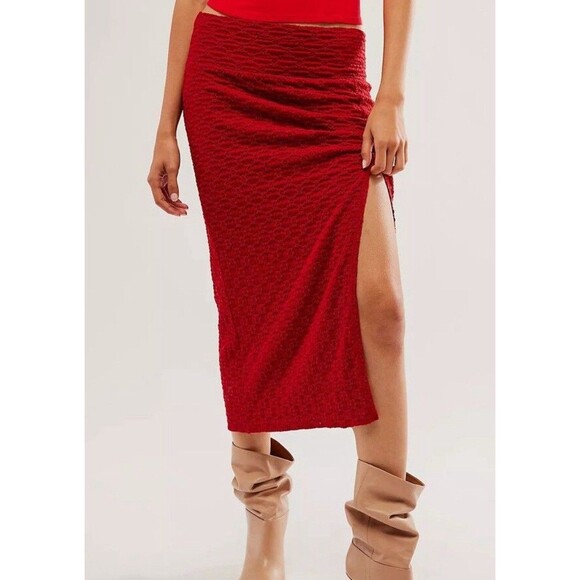 Free People FP One Valentina Midi Skirt Floral Jacquard Red Pull-On XS - Picture 1 of 10